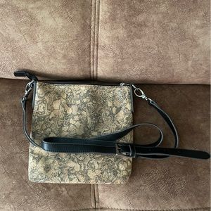 Queork small shoulder bag. Earthy tan/black cork pattern, black straps.